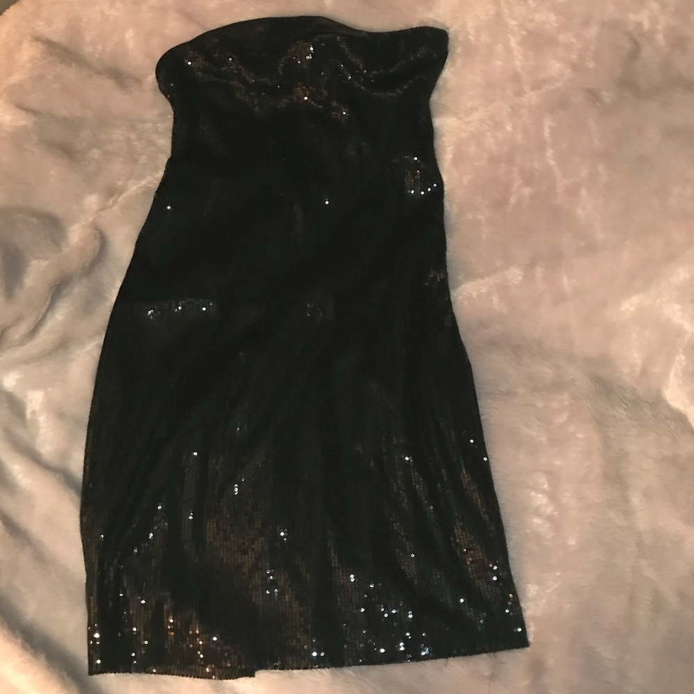 Black sequin minidress!